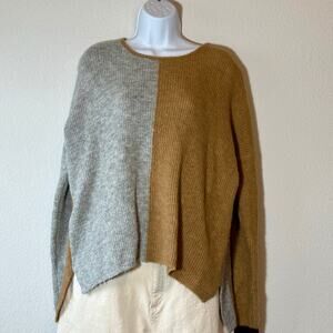 PRE-LOVED sita murt rent the runway sweater Size M-L (see measurements)